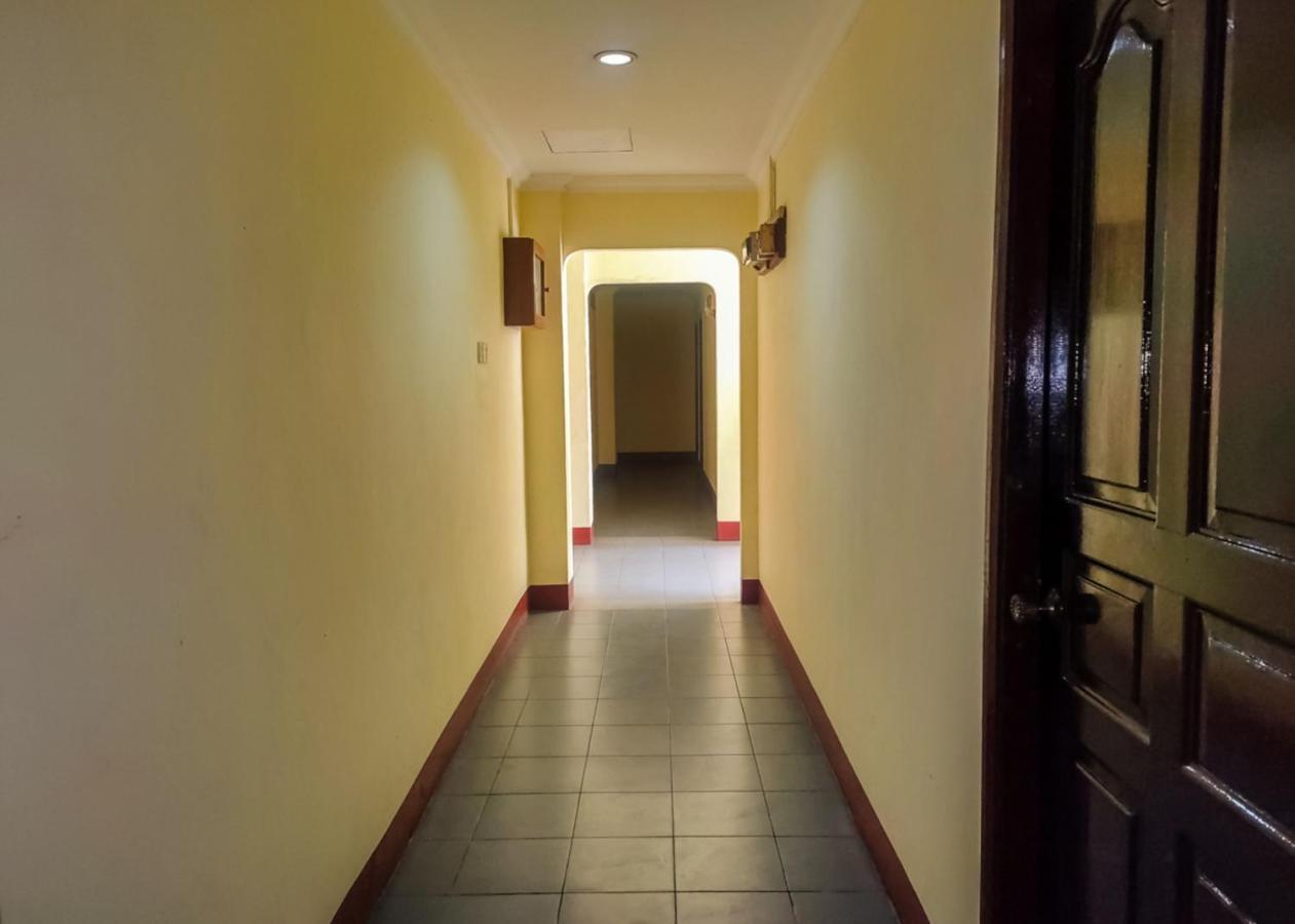 Oyo 3372 Hotel Pelita Terang Nagoja Zewnętrze zdjęcie