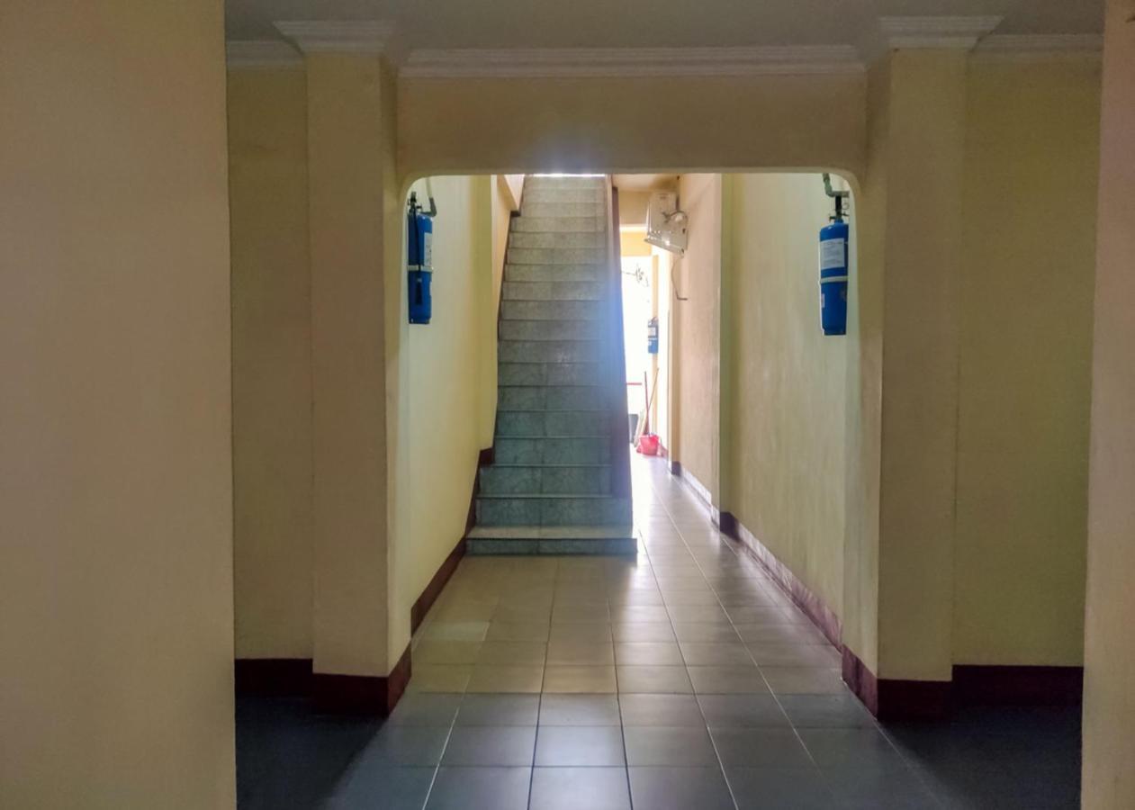 Oyo 3372 Hotel Pelita Terang Nagoja Zewnętrze zdjęcie